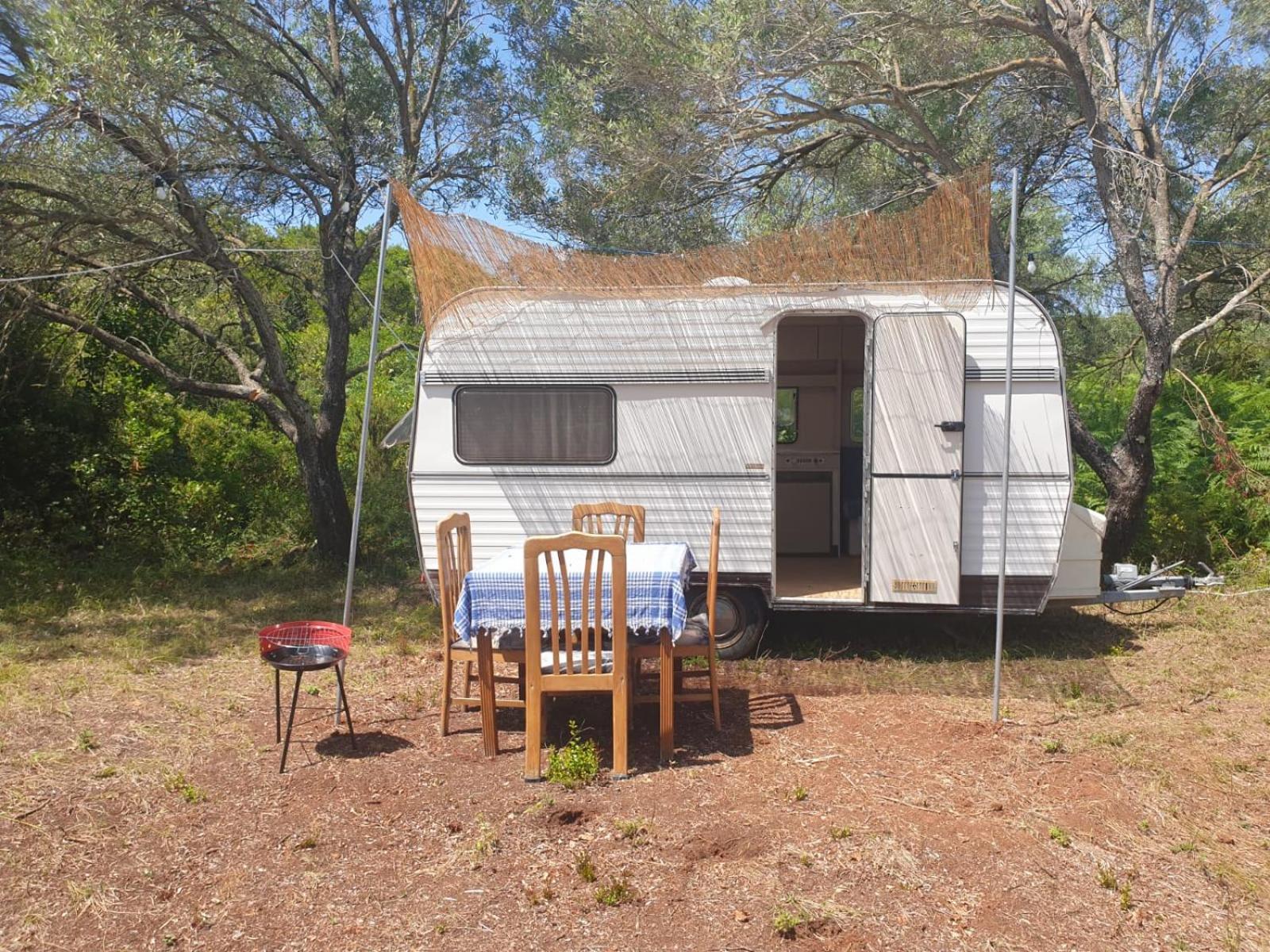 Hôtel Aquariumi Jale Camping Extérieur photo