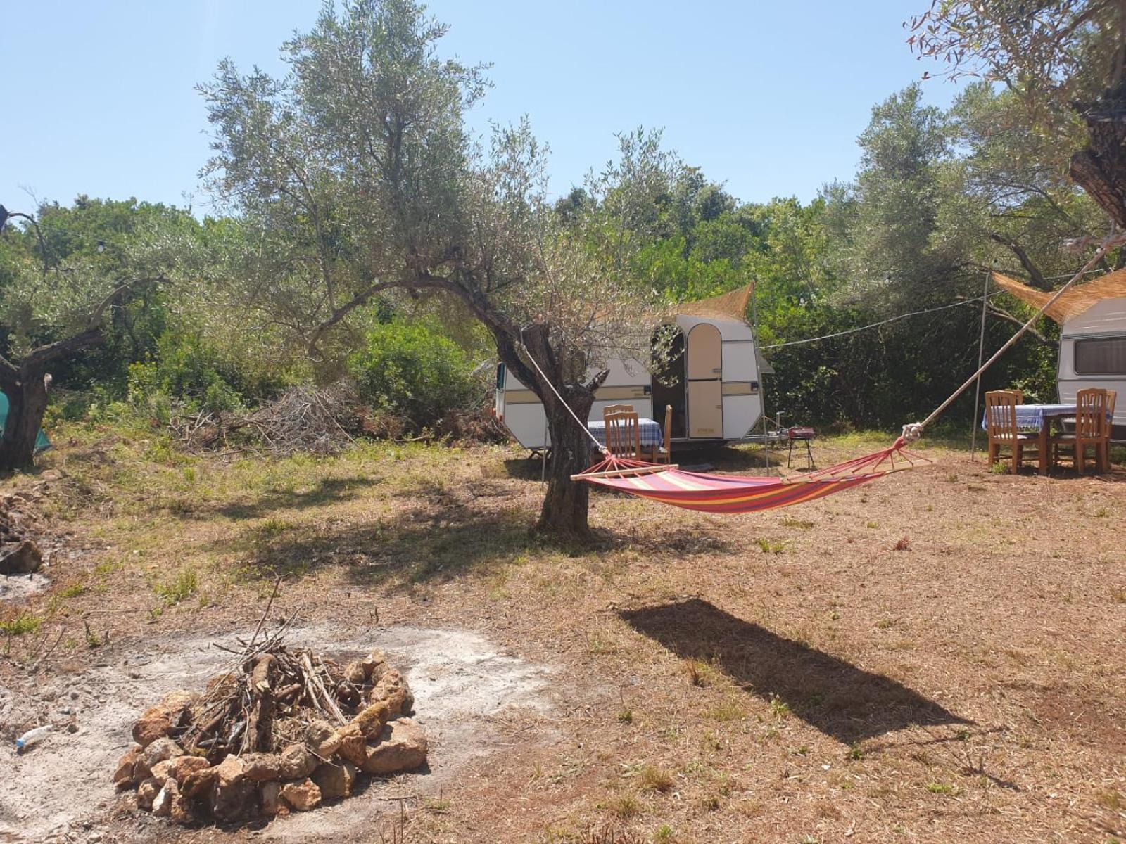 Hôtel Aquariumi Jale Camping Extérieur photo